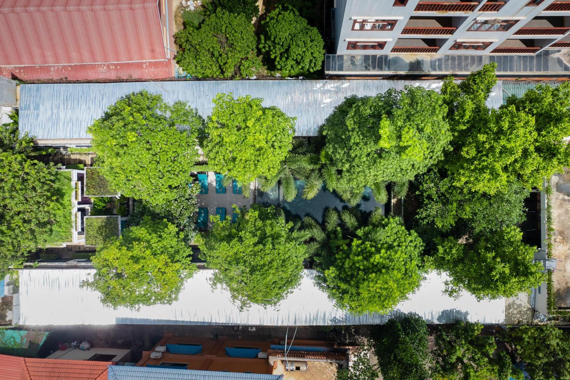 Tunnel Urban Retreat Hotel Siem Reap Exterior photo