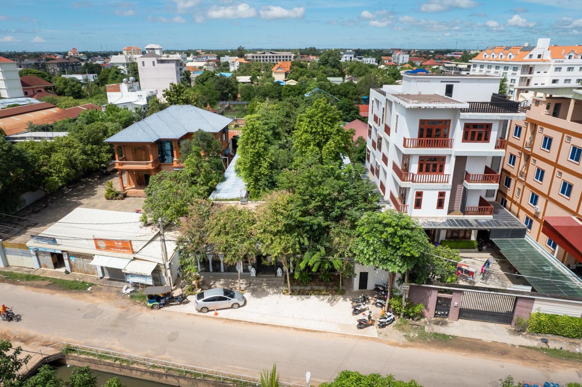Tunnel Urban Retreat Hotel Siem Reap Exterior photo